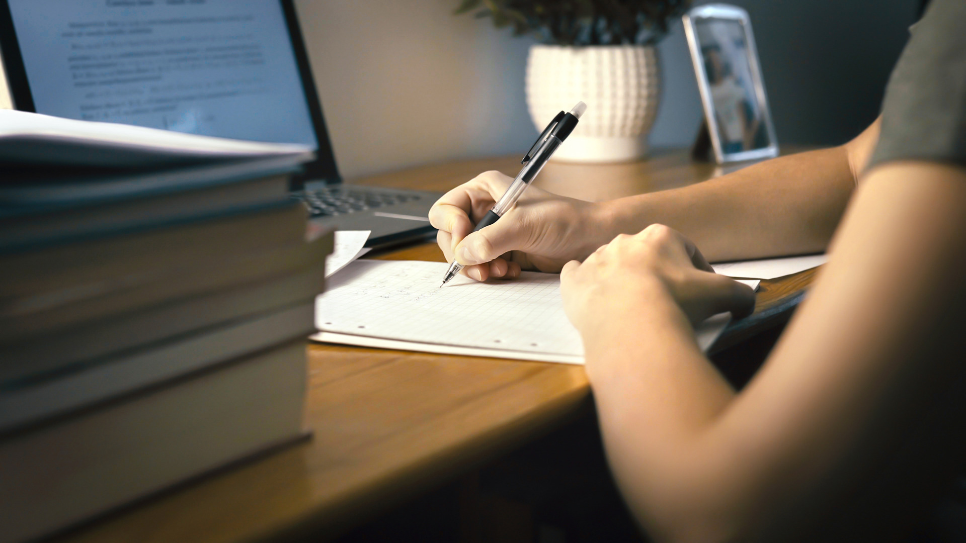 Olanda rămâne destinația principală pentru studiile universitare ale tinerilor români