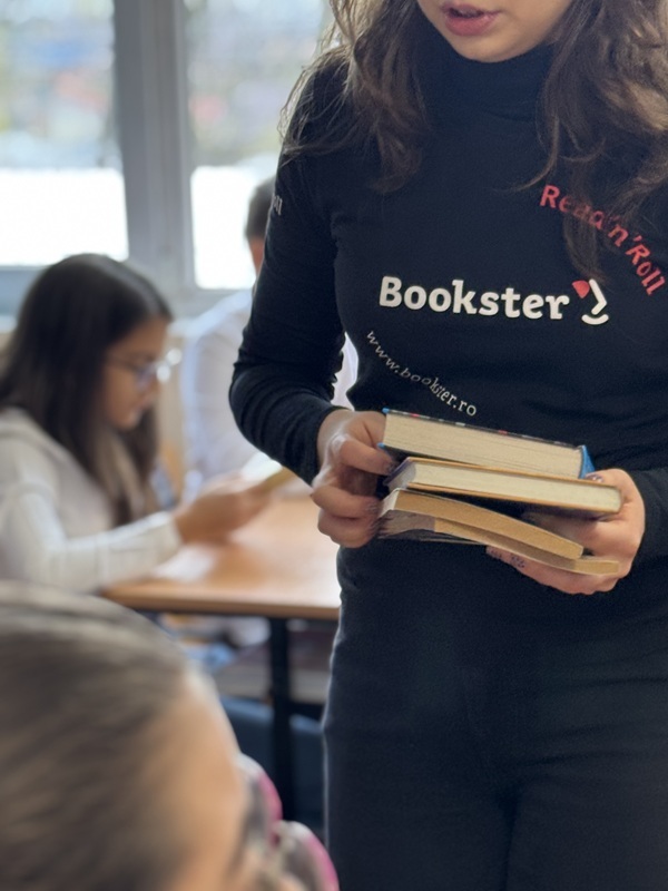 Programul Bookster în Școli se extinde în șase județe noi, oferind acces la lectură pentru 150.000 de elevi