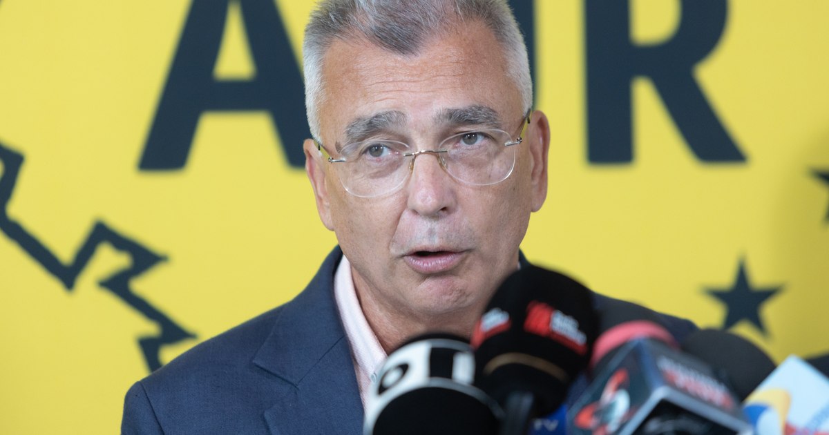 AUR este dispus să negocieze formarea unei majorități cu PSD, dacă primește o invitație oficială
