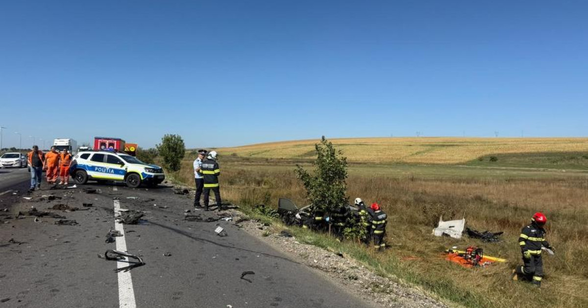 Accident rutier tragic în județul Iași: un camion s-a răsturnat peste un autoturism în localitatea Lețcani