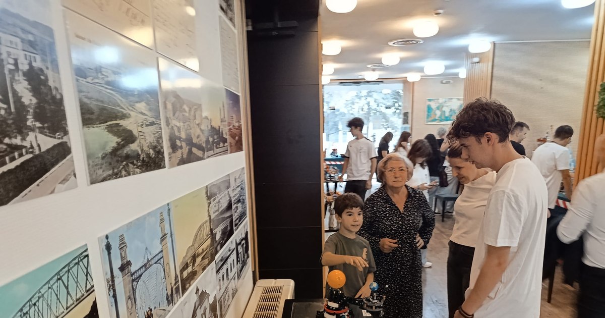 Expoziție cu modele LEGO organizată de elevi în Slatina pentru susținerea copiilor defavorizați