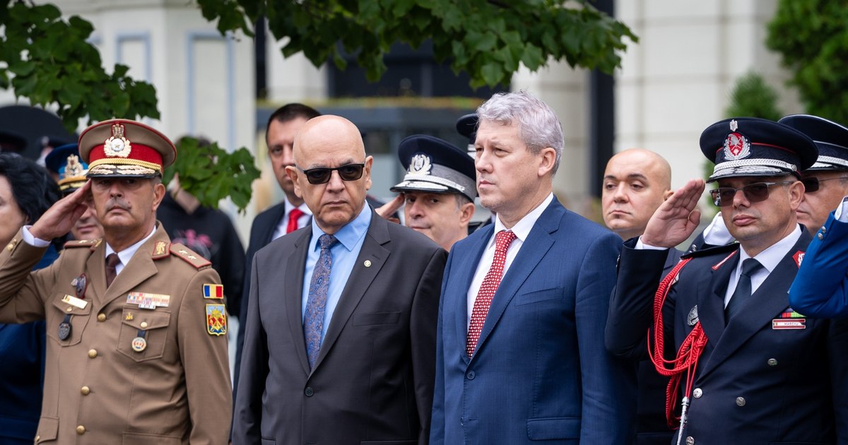Cătălin Predoiu, despre dotarea pompierilor: Sistemul actual este un model în Europa