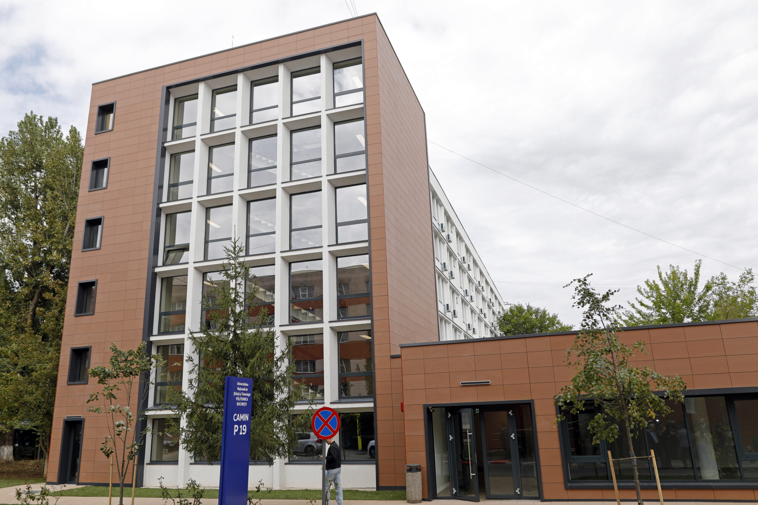 Costuri de cazare pentru studenții din provincie în București: între căminele de stat și chirii