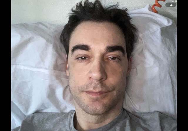 Actorul francez Arnaud Denis a ales eutanasia după ce a suferit de encefalomielită mialgică