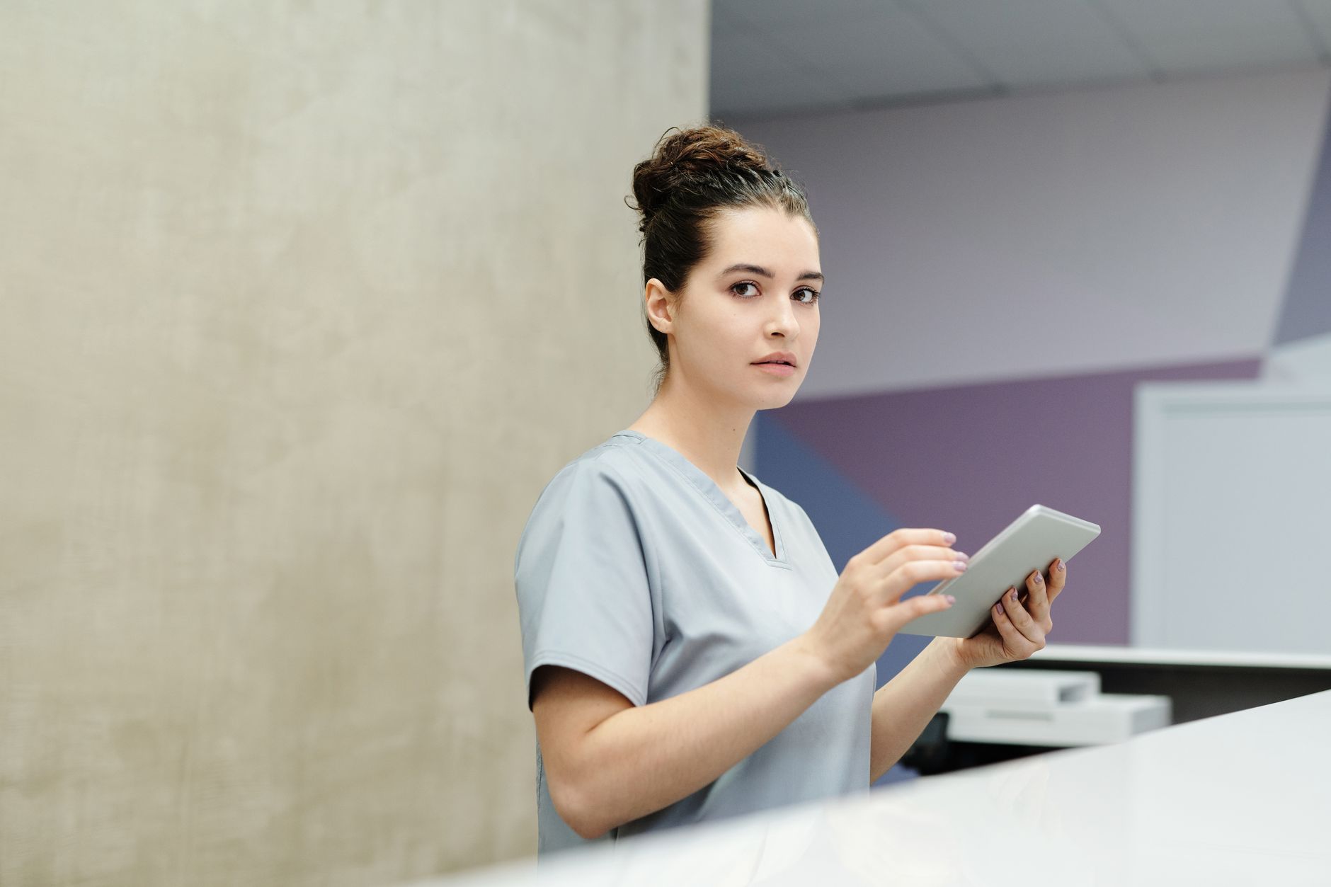 Dosar de corupție într-un spital: Fostul manager a acceptat mită de 11.000 de euro și bijuterii din aur