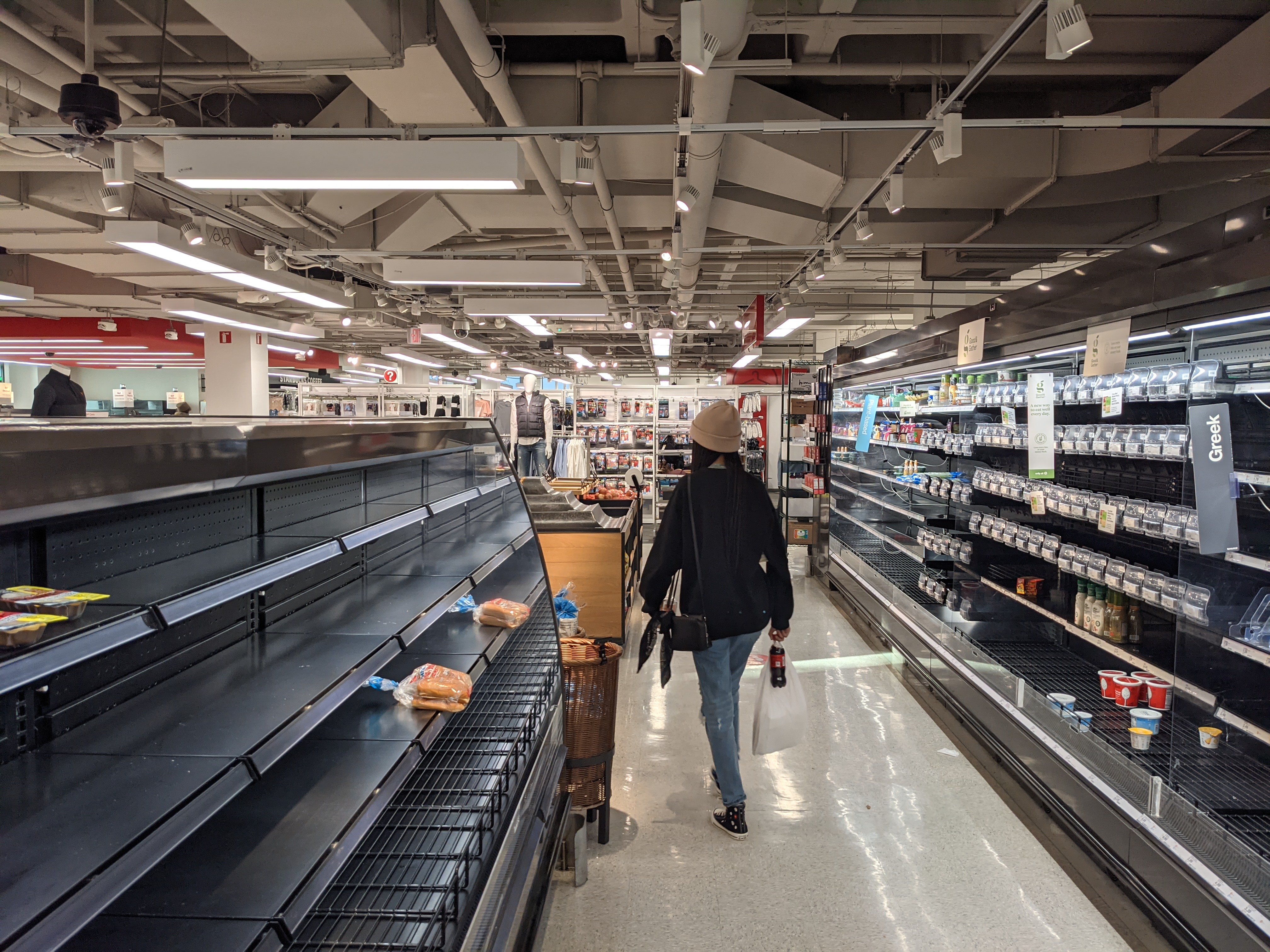 Scădere semnificativă în distribuția alimentelor și băuturilor în iulie 2026, conform datelor INS