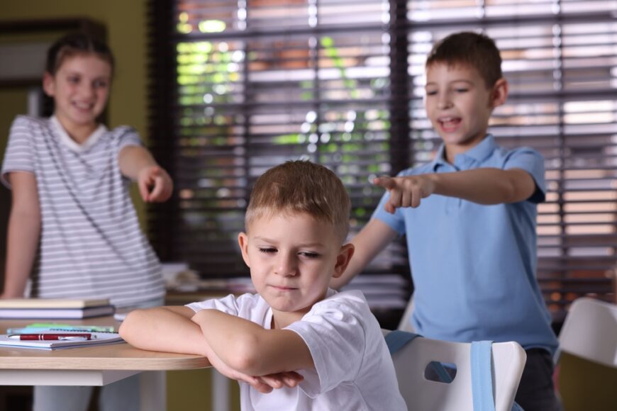 Cum poate reacționa un copil în fața bullying-ului la școală, conform unui psiholog clinician