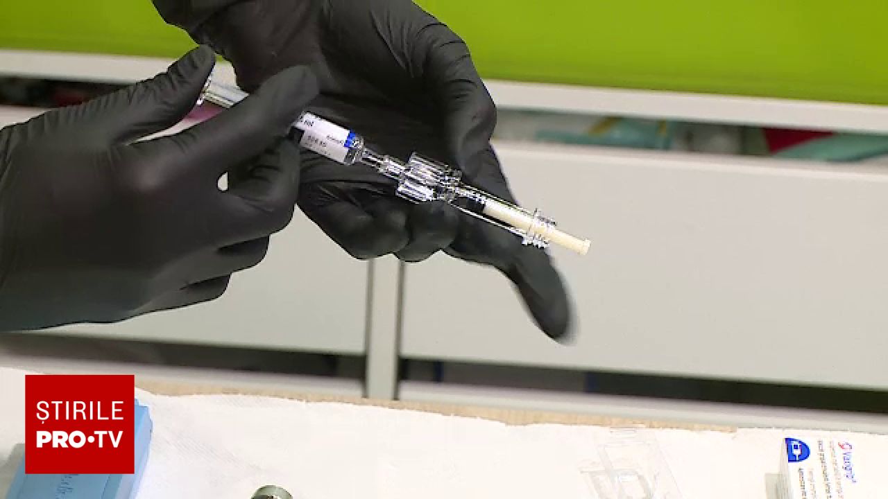 Vaccinul antigripal este disponibil în farmacii: Vezi cine beneficiază de imunizare gratuită