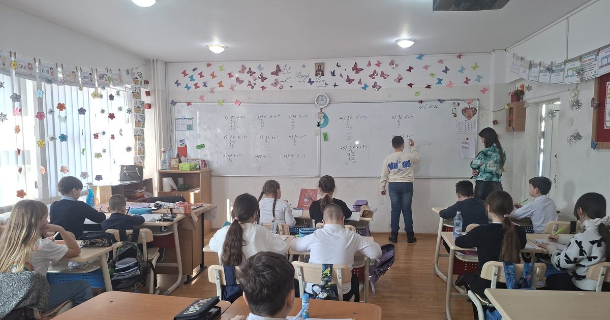 Noul sistem de opționale școlare: Cum poate curriculumul la decizia elevului să transforme educația în România