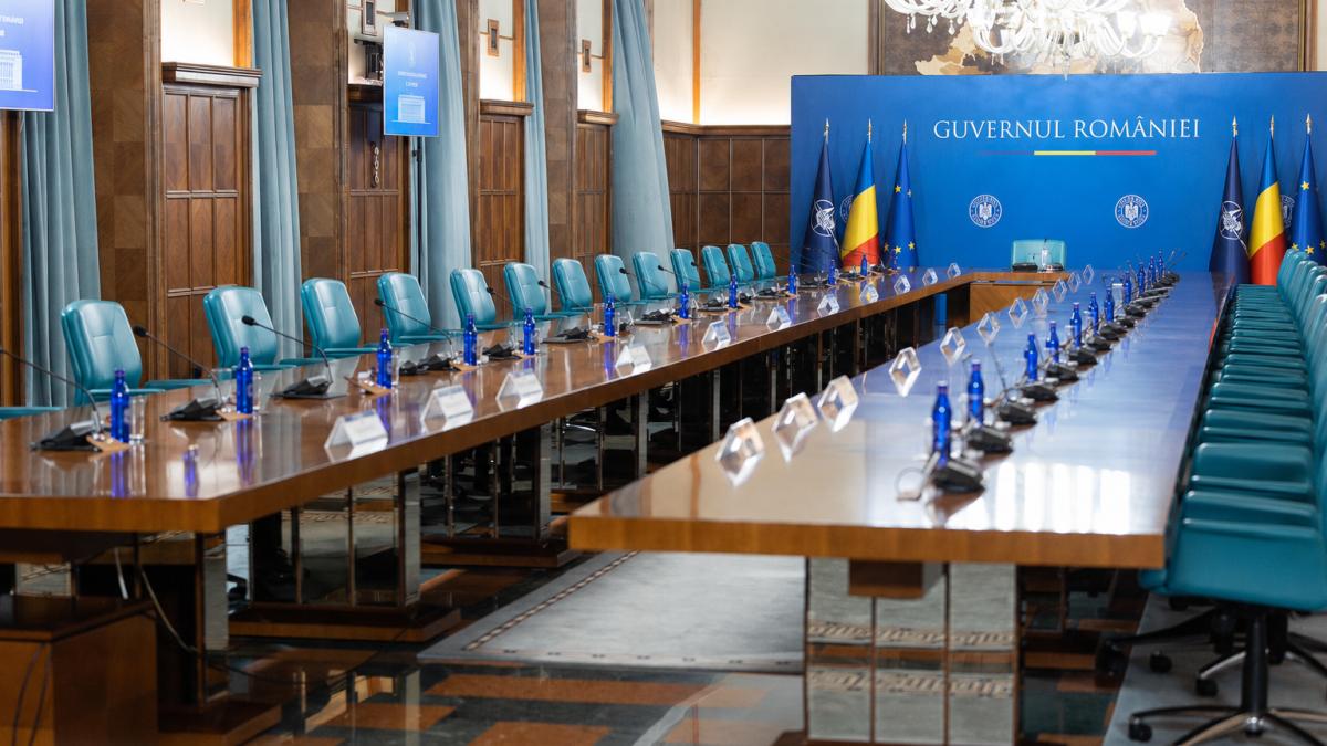 Încep audierile pentru cabinetul propus de Siegfried Mureșan. Votul de învestire este programat pentru miercuri