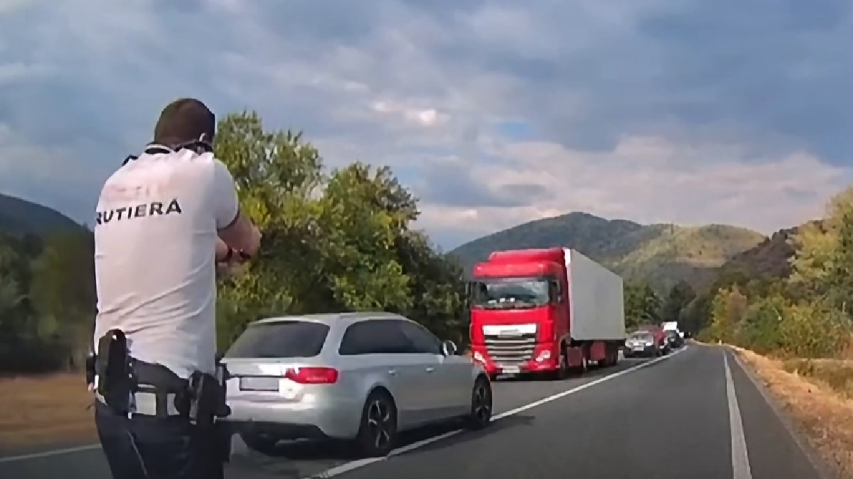 Urmărire polițienească pe DN6: Șofer cu 20 de infracțiuni a fost oprit cu focuri de armă