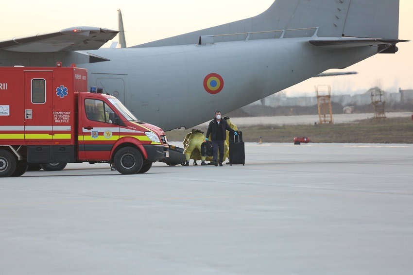 Misiune umanitară a Forțelor Aeriene Române: un pacient cu arsuri a fost transportat în Belgia
