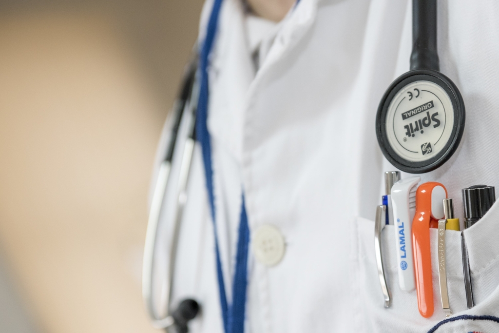 Conflict juridic la Spitalul Județean din Cluj: Medicul Florin Stamatian contestă încetarea contractului de muncă