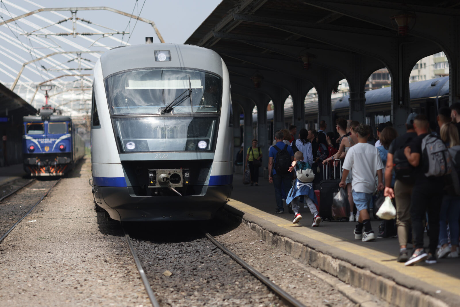 Perturbări majore la circulația trenurilor dinspre Budapesta după o deraiere în zona Curtici