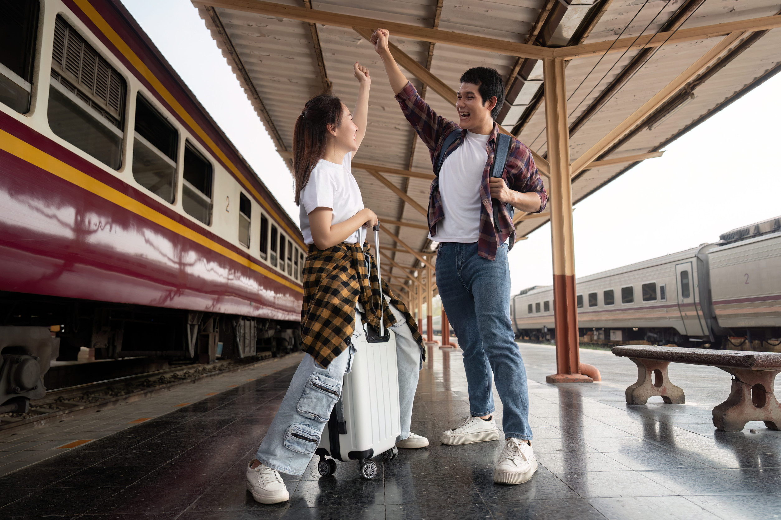 Tinerii din România pot primi permise de călătorie gratuite prin programul DiscoverEU