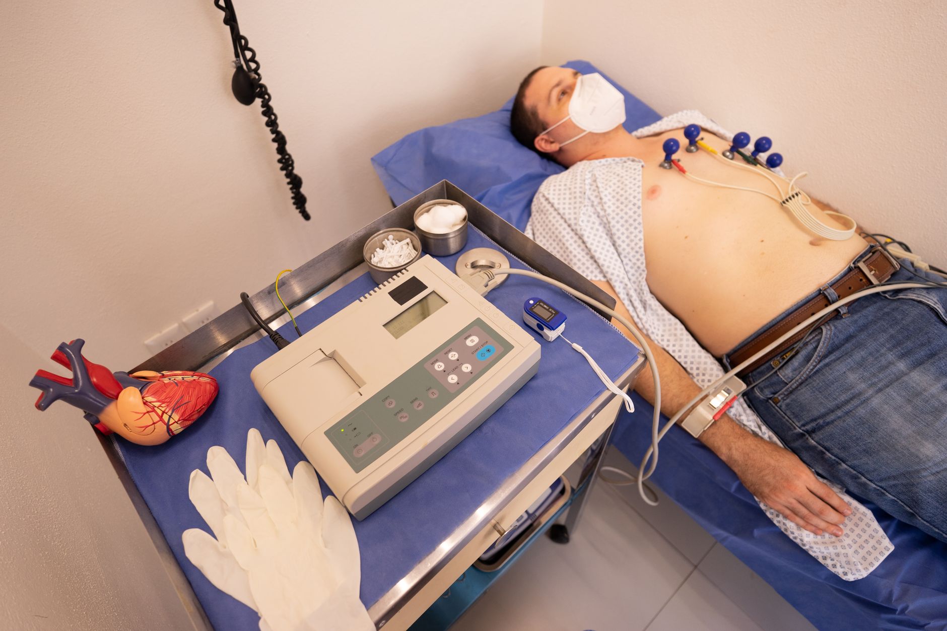 Când este necesar un consult cardiologic: semnale de alarmă și investigații recomandate