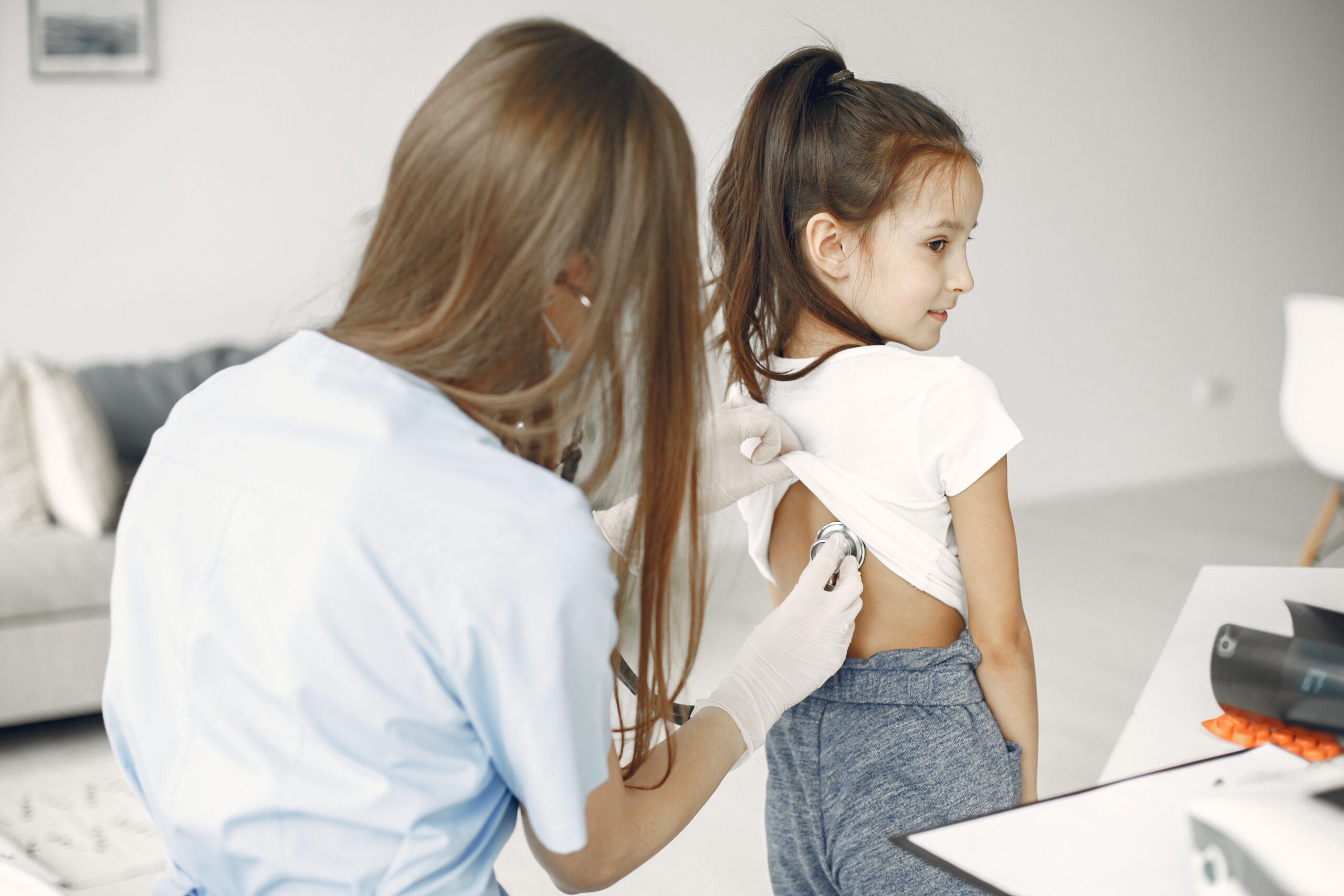 Brașov sub amenințarea hepatitei A: 85 de cazuri raportate de la începutul anului școlar