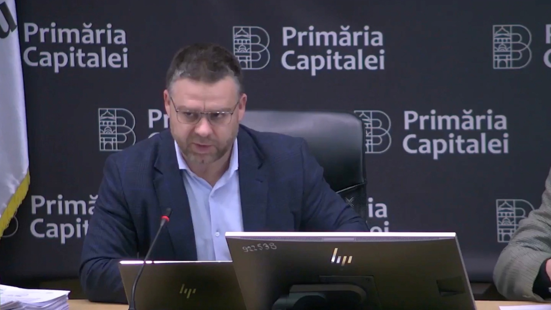 Proiectul care interzicea curieratul și aprovizionarea în orele de vârf a fost retras de Ciprian Ciucu
