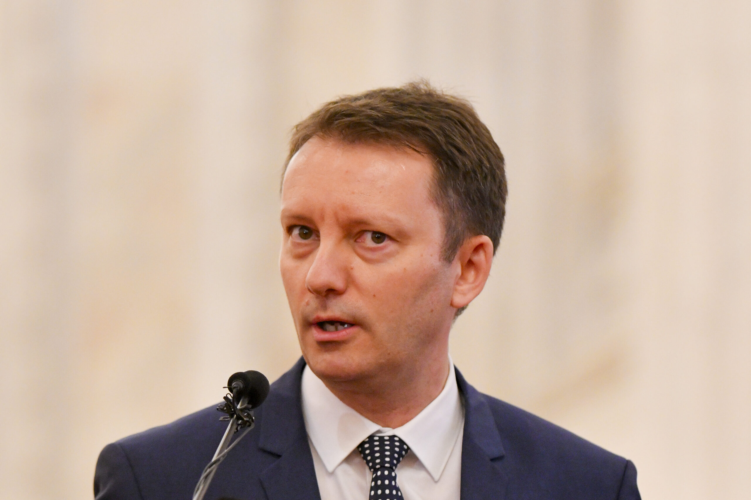 Reacții politice după votul din Parlament: PNL și USR așteaptă decizia președintelui