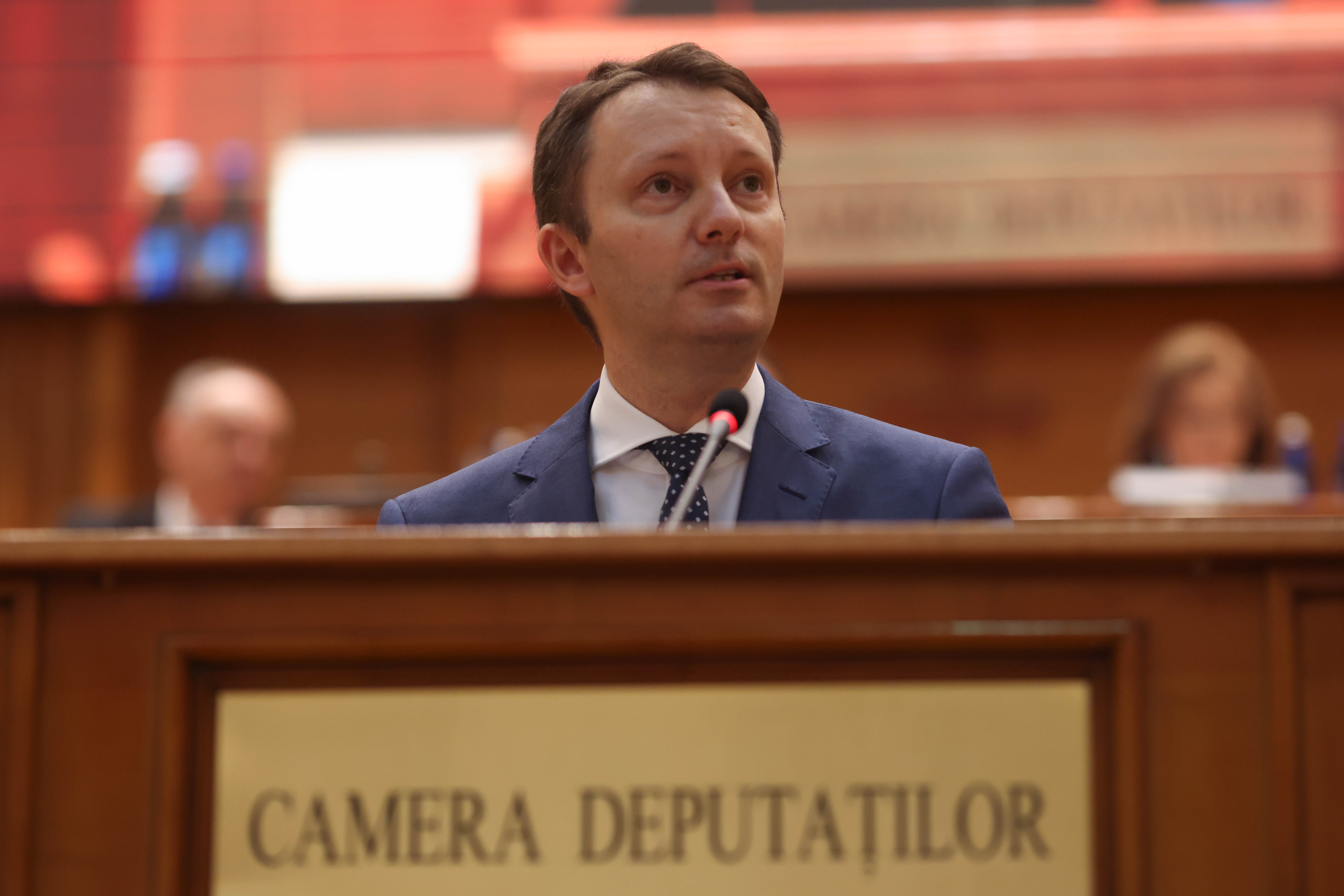 Guvernul Siegfried Mureșan a fost respins de Parlament: primește doar 182 de voturi