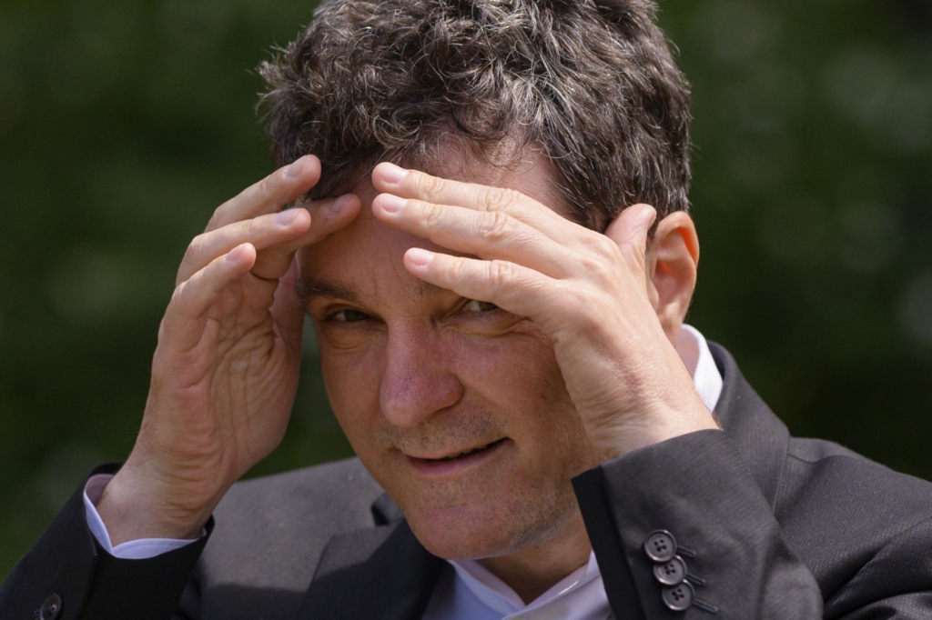 Guvernul Mureșan a fost respins de Parlament. Nicușor Dan va desemna un nou premier luni