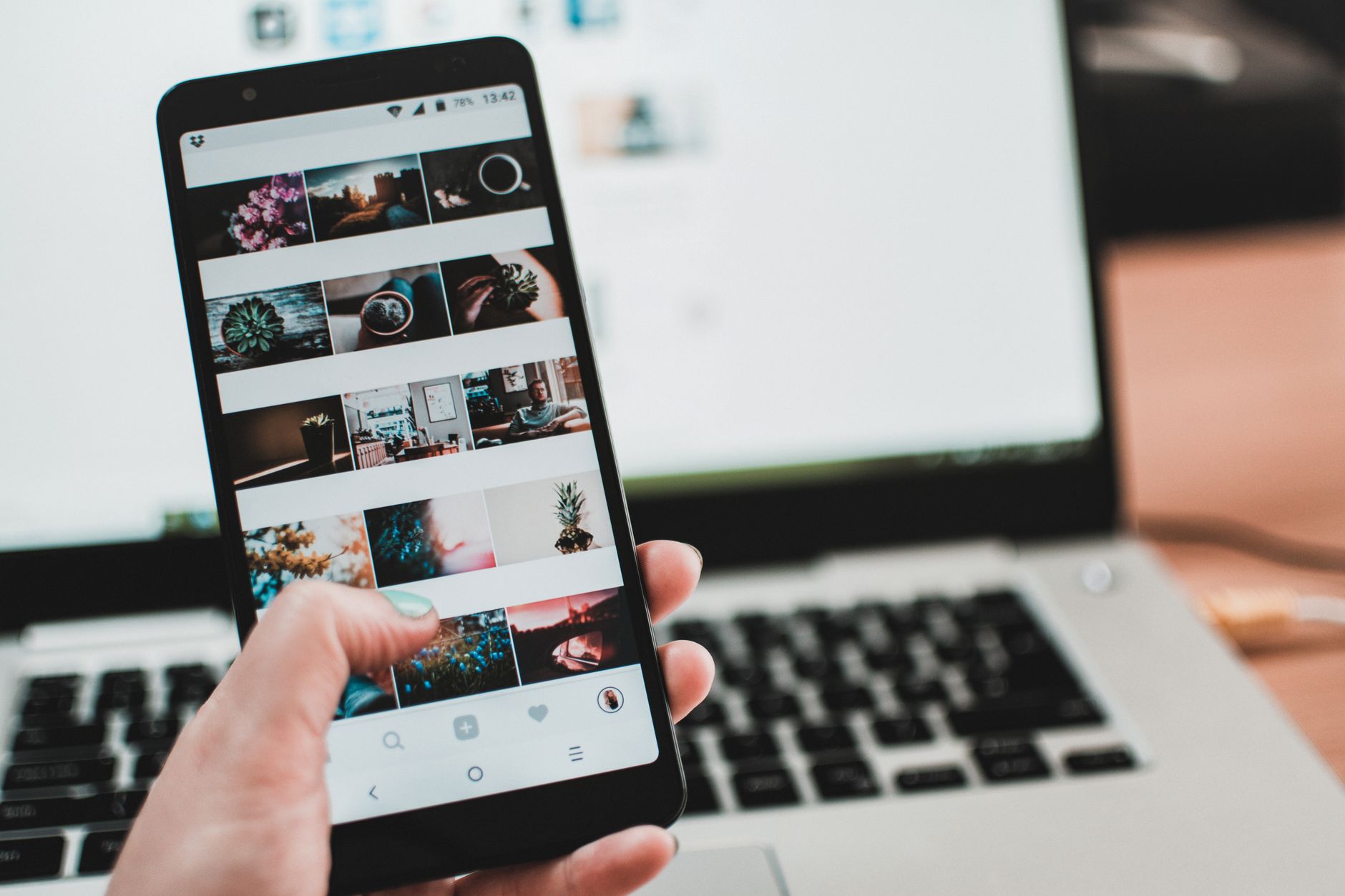 Nicușor Dan avertizează asupra divizării societății: „Nouă milioane de români sunt pe TikTok”