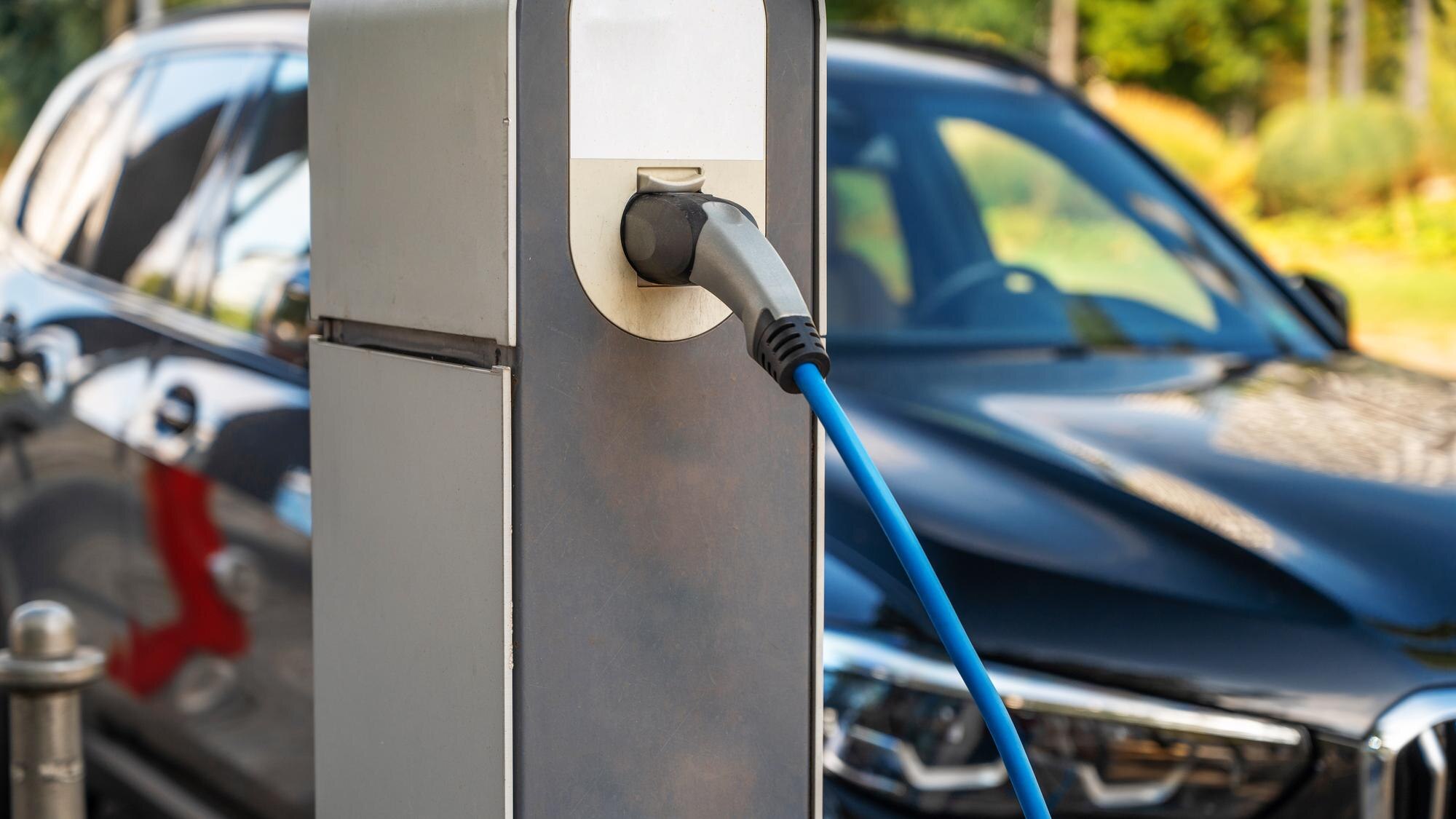 Piața auto din România: Numărul de autoturisme noi înmatriculate a scăzut cu 11% în septembrie