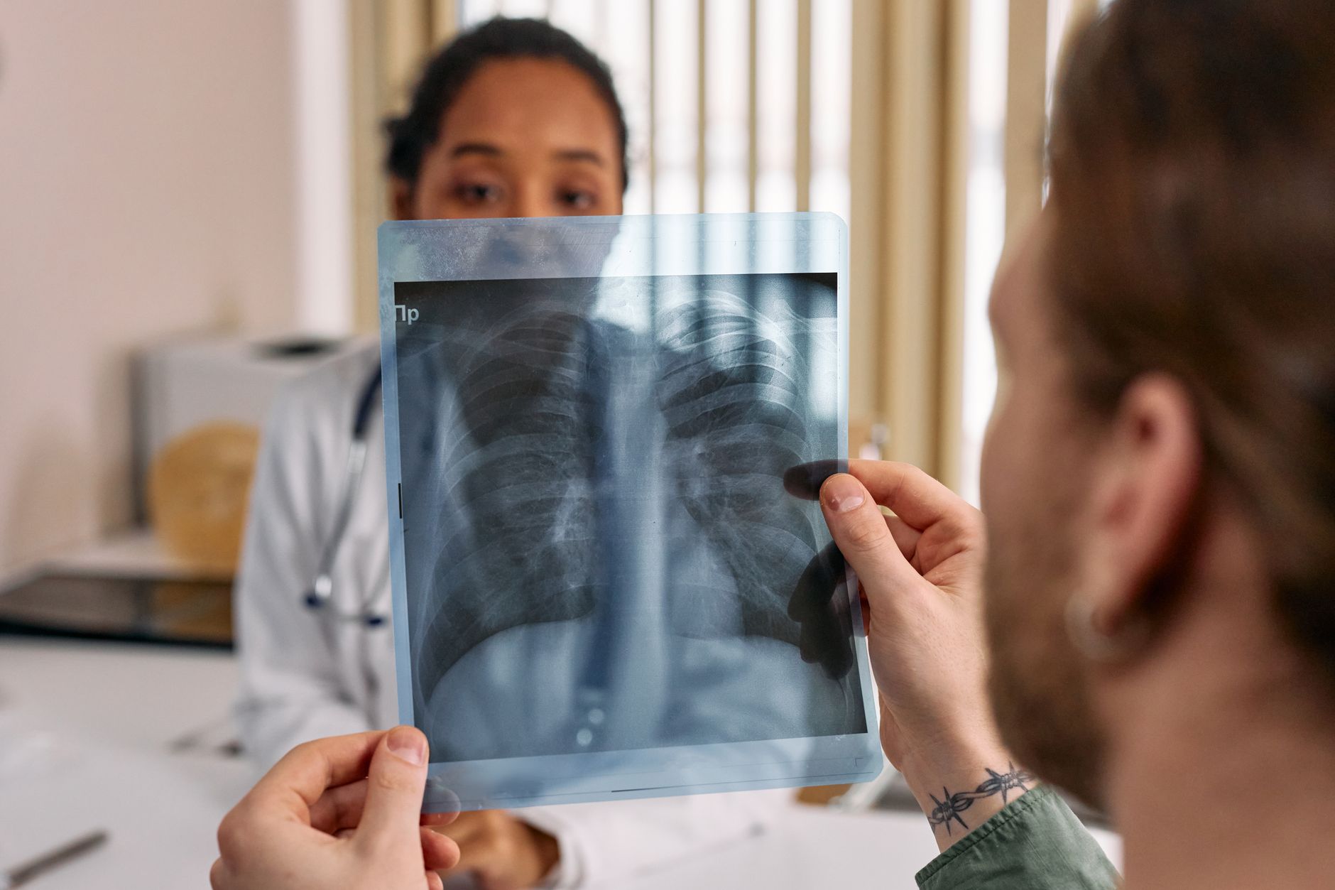 Impactul bolilor respiratorii în România: riscuri majore pentru pacienții cu BPOC și astm sever