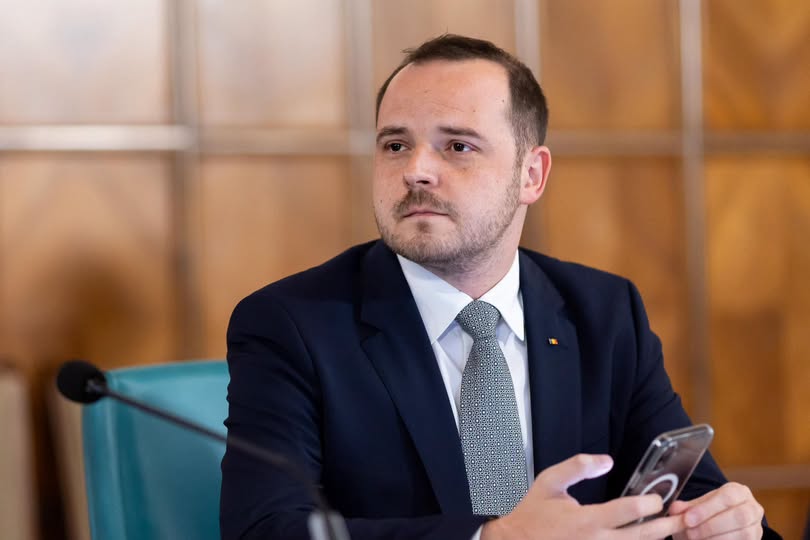 Alexandru Rogobete cere politicienilor renunțarea la atacuri pentru formarea unui guvern stabil