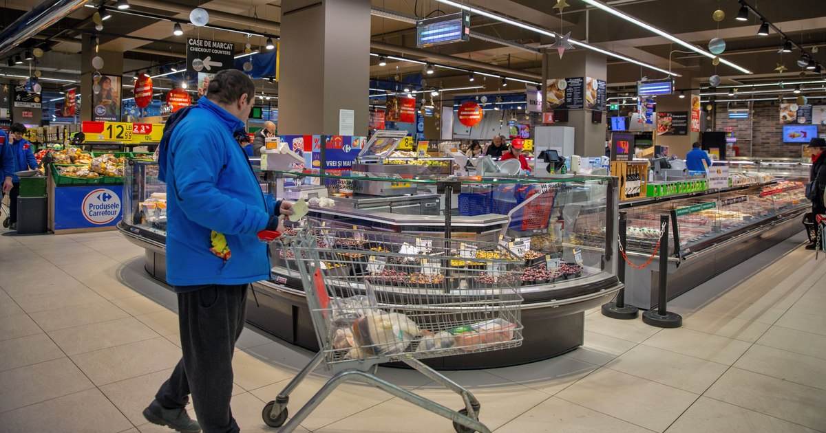 Alimentele se vor scumpi de la 1 octombrie. Lactatele și mezelurile vor avea prețuri mai mari