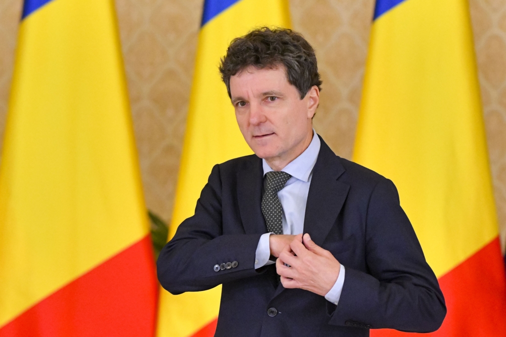 Analiză despre desemnările de premier de către Nicușor Dan: de ce continuă consultările fără majoritate