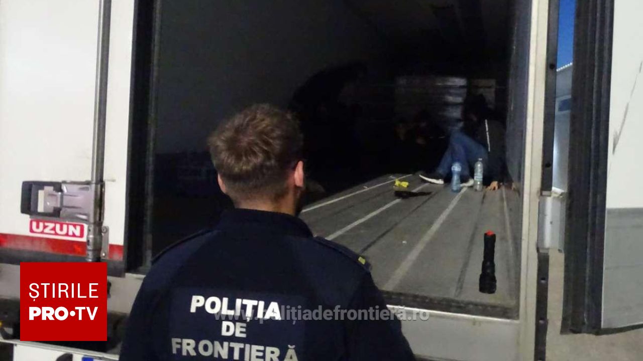 12 persoane descoperite ascunse într-un camion cu alune pe DN 56, la podul Calafat-Vidin