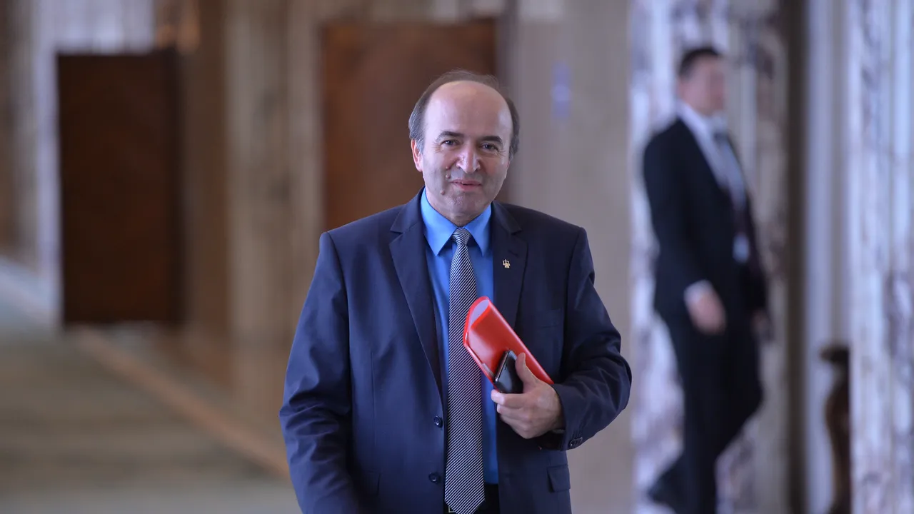 Tudorel Toader, despre Guvernul Bolojan: Acuzații de lipsă de transparență și decizii fără competență juridică