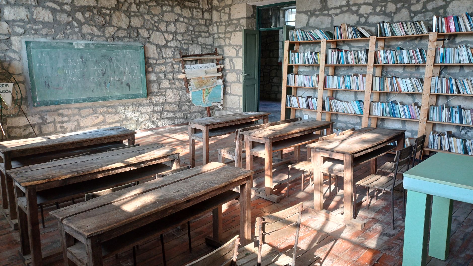 Probleme cu predarea în limba română în Ucraina: o clasă de la Orlivka a funcționat doar patru zile