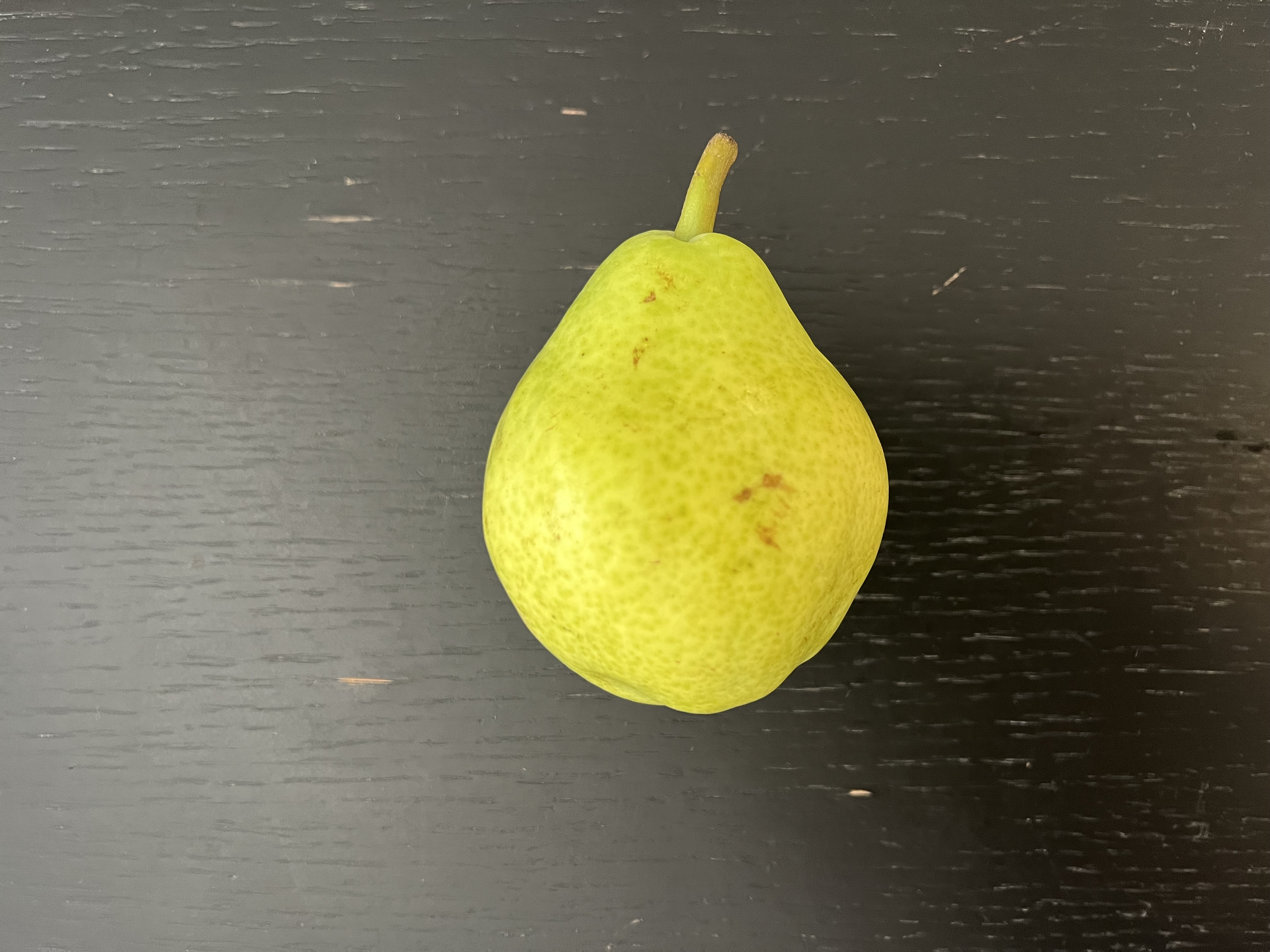Consumul de fructe întregi protejează inima mai bine decât sucul de fructe, arată un studiu masiv