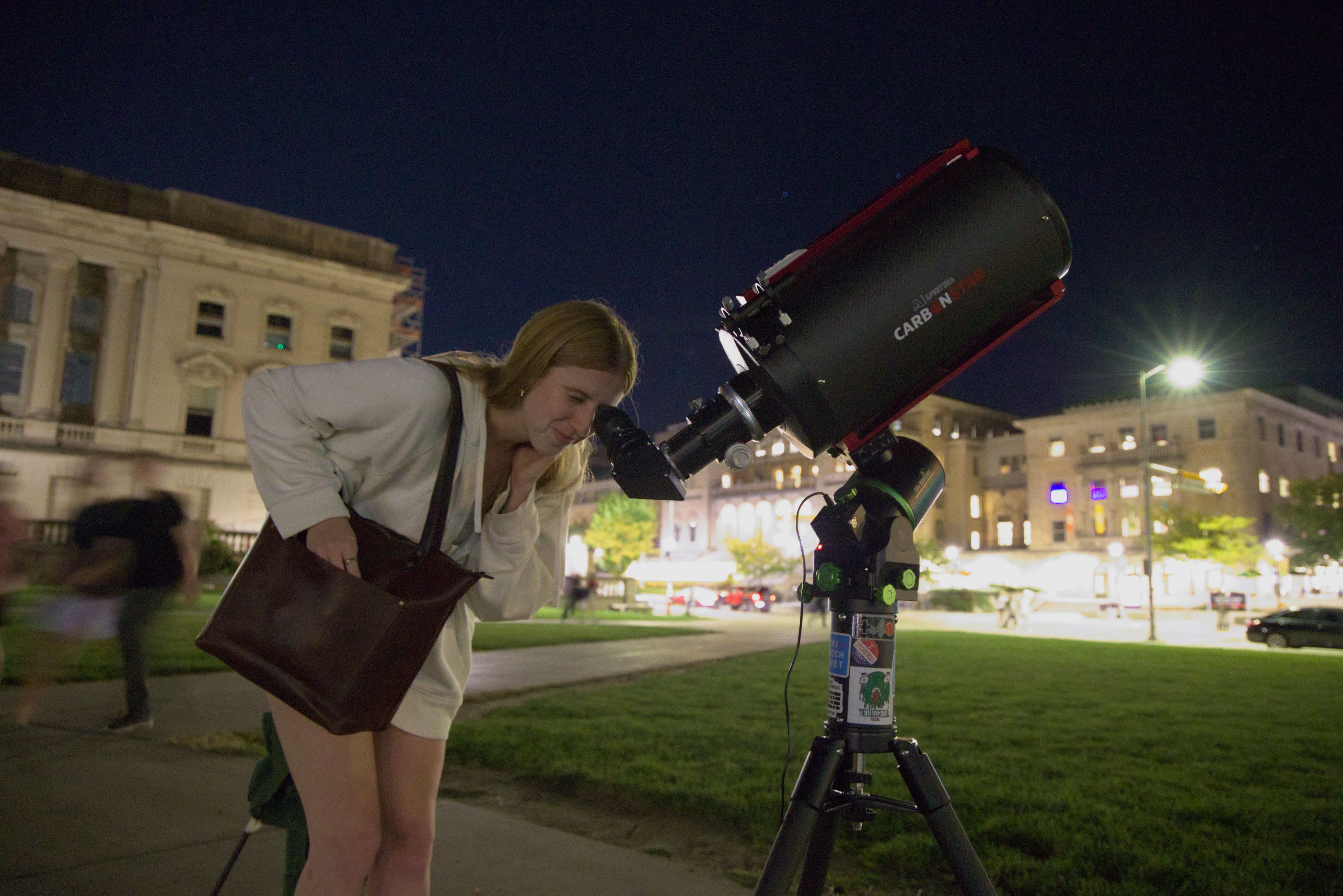 Performanță remarcabilă a elevilor români la Olimpiada Internațională de Astronomie și Astrofizică din Hanoi