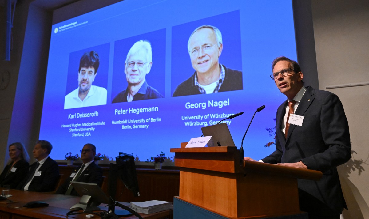 Karl Deisseroth, Peter Hegemann și Georg Nagel au câștigat Premiul Nobel pentru Medicină în 2026