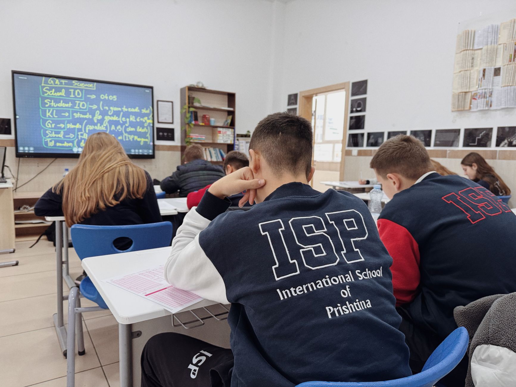 Elevii din România au nevoie de competențe practice pentru viața de zi cu zi, arată un studiu