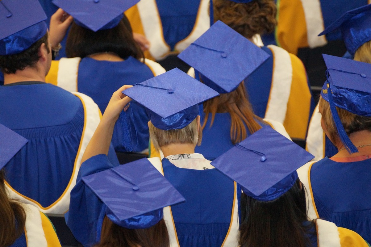 ANOSR solicită majorarea bursei sociale la 1.050 de lei pentru studenții din România