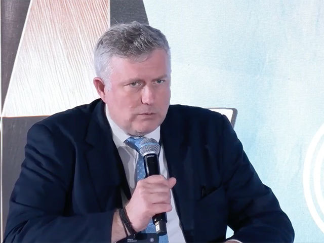 Schimbarea preferințelor tinerilor: Scădere în IT și creșterea cererii pentru chimie sau geologie
