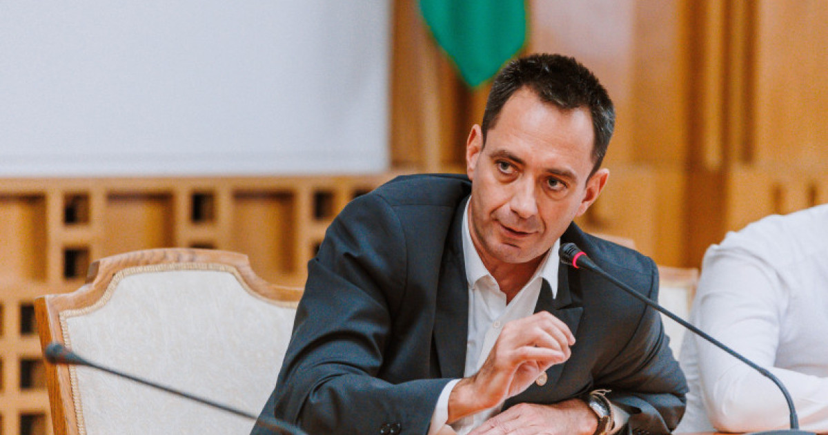 Liderul deputaților UDMR, Csoma Botond, susține că Luca Niculescu este potrivit pentru funcția de premier