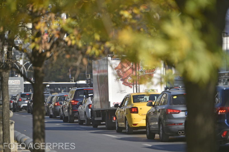 Infotrafic în România: Circulația este afectată de ceață, incendii și lucrări de infrastructură