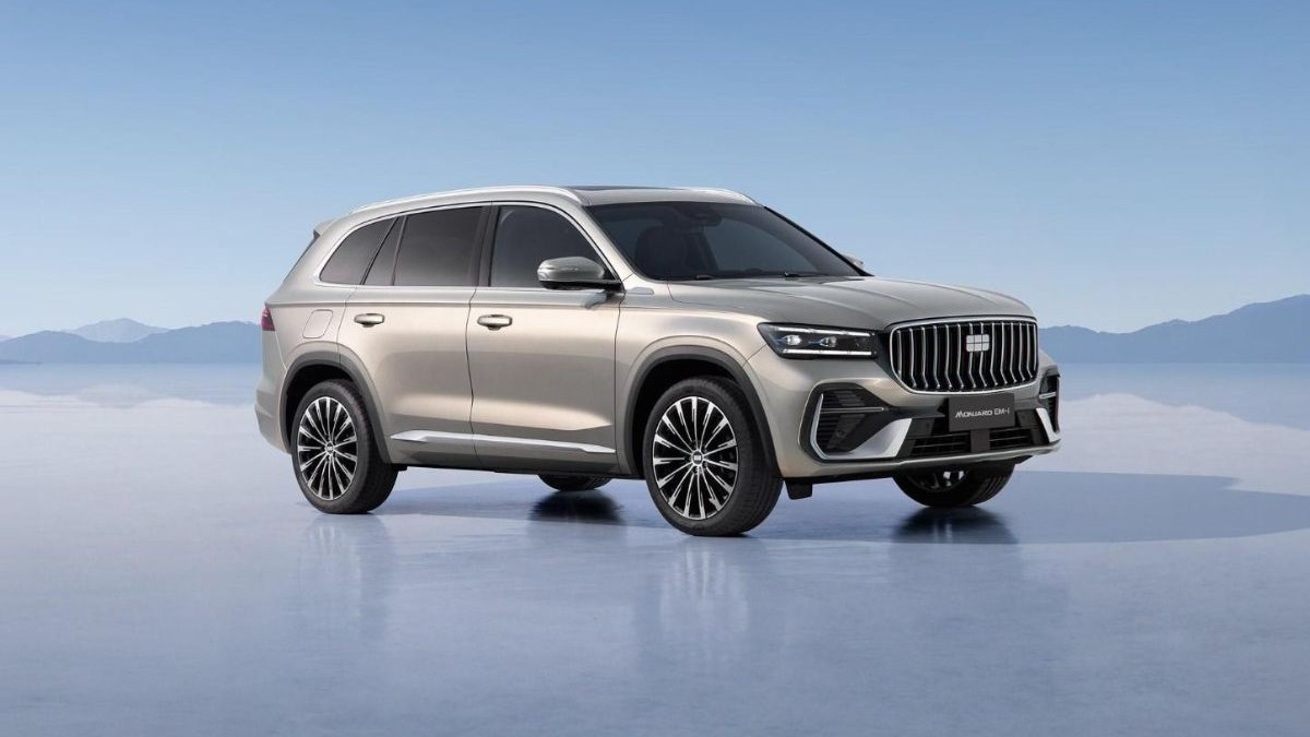 Noul SUV chinez Geely Monjaro EM-i debutează în Europa cu un preț de aproximativ 46.000 de euro