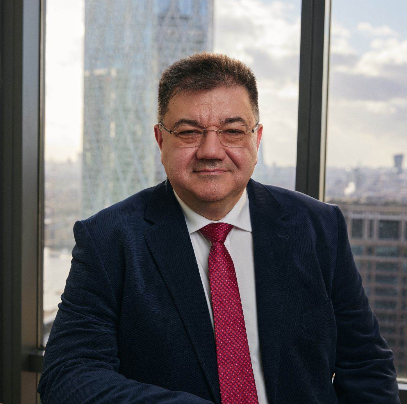 Depreciere a leului și a euro pe fondul incertitudinii politice din Europa și a presiunilor fiscale