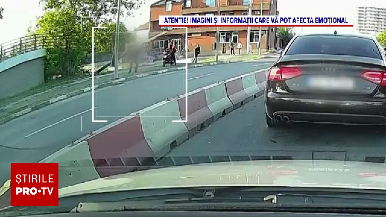 Un stâlp de lemn prăbușit peste un pieton în Năvodari. Victima a supraviețuit miraculos