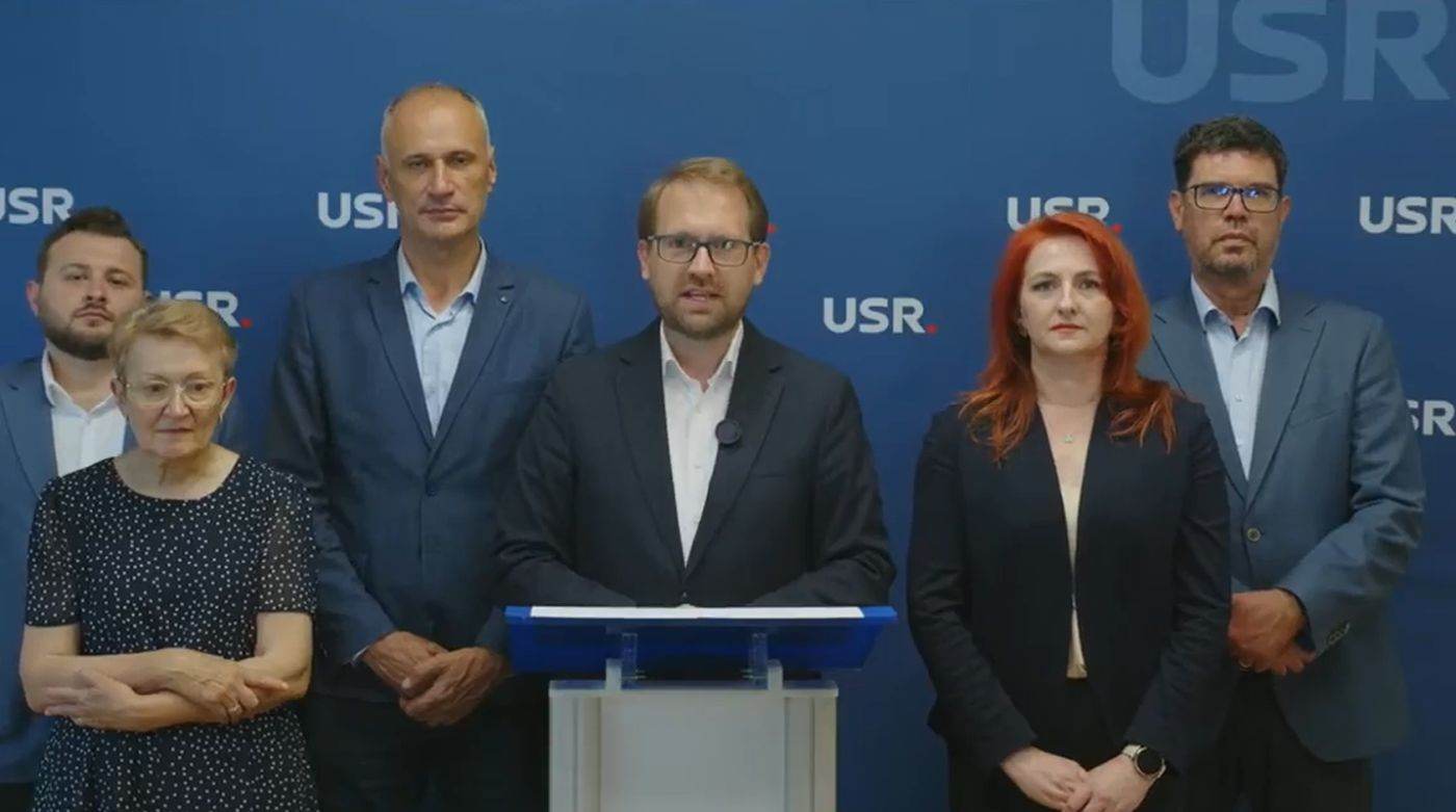 USR acuză PSD că blochează ancheta parlamentară privind zborurile private cu jetul de lux