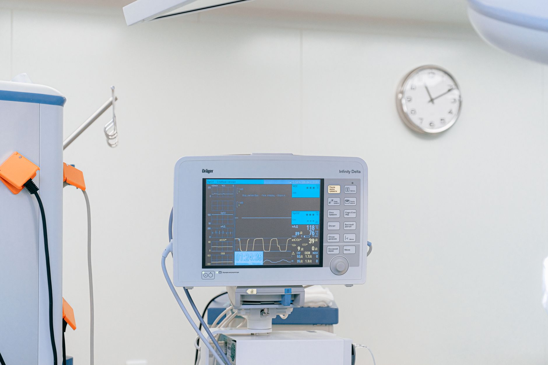 Premieră medicală la Spitalul Grigore Alexandrescu: primul implant piezoelectric din România