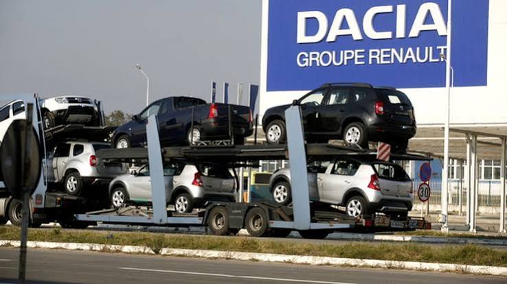Dacia lansează un nou program de plecări voluntare pentru angajați, pe fondul scăderii producției