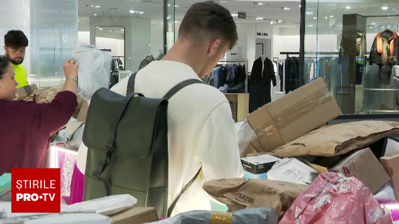 Trendul „Mystery box” în România: Clienții plătesc pentru colete cu produse necunoscute