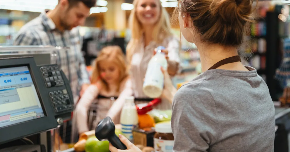 Analiză bugetară: 85% din veniturile unei gospodării din România sunt consumate de cheltuieli lunare